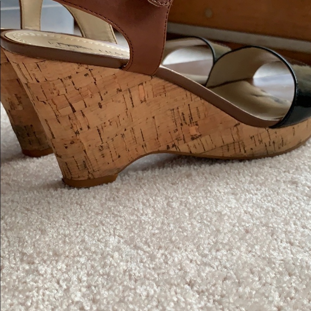 Ellen Tracy Patsy Leather/ Cork Heels - image 7